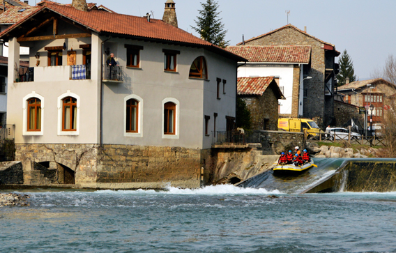 rafting río Esca, Navarra, Valle de Roncal. 